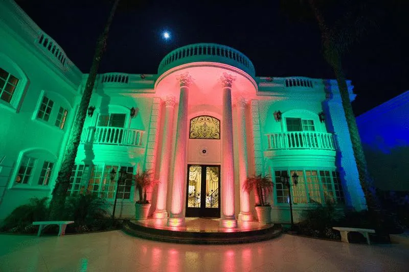 Creating Immersive Experiences at Light Art Festivals with LED Spotlights